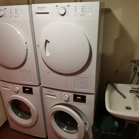 Charming 2-bed With Sauna Facility