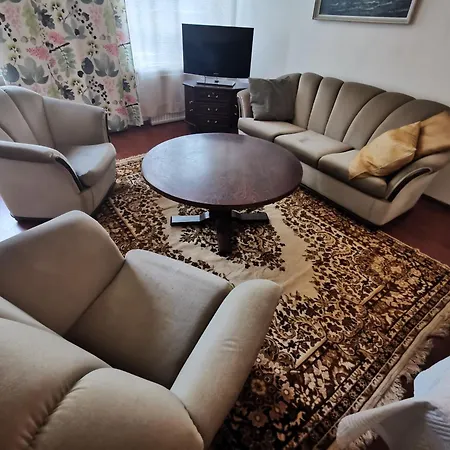 Charming 2-bed With Sauna Facility Lejlighed *