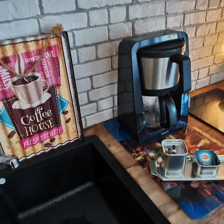 Apartman Charming 2-bed With Sauna Facility *