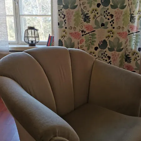 Charming 2-bed With Sauna Facility *