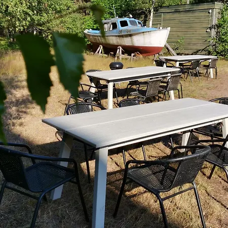 Charming 2-bed With Sauna Facility